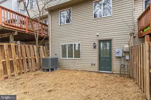 14743 Winding Loop, Woodbridge, VA 22191 - Photo 28