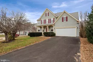 13044 Tadmore Ct, Woodbridge, VA 22193 - Photo 2