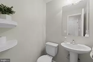 744 Monument Ave, Woodbridge, VA 22191 - Photo 4