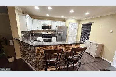 6821 Avalon Isle Way, Gainesville, VA 20155 - Photo 10