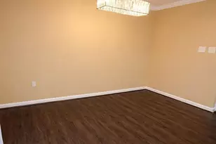 6821 Avalon Isle Way, Gainesville, VA 20155 - Photo 8