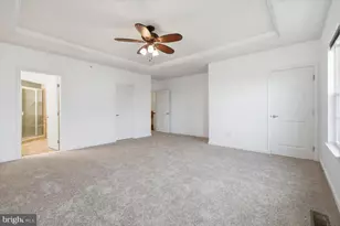 7411 Brunson Cir, Gainesville, VA 20155 - Photo 18