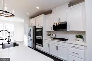 15318 Linville Creek Dr, Haymarket, VA 20169 - Photo 8