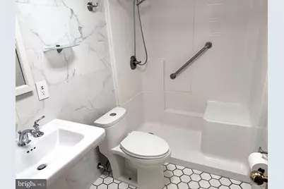 5052 Lakeland Court, Woodbridge, VA 22193 - Photo 8