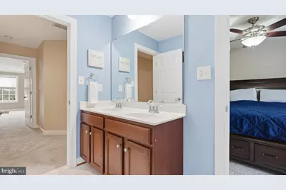 14439 Hamill Run Drive, Gainesville, VA 20155 - Photo 26