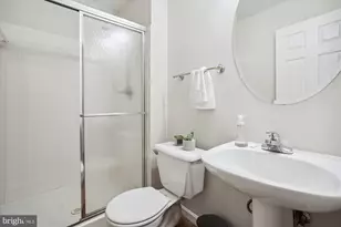 11070 Doubleday Ln, Manassas, VA 20109 - Photo 18