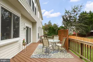 14925 Hazelnut Ct, Woodbridge, VA 22193 - Photo 10