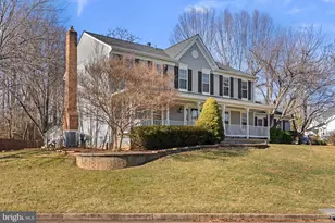 14756 Statler Dr, Woodbridge, VA 22193 - Photo 2