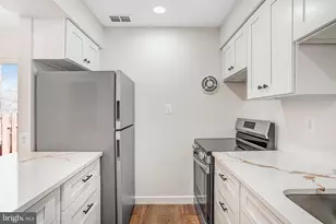 14625 Earlham Ct, Woodbridge, VA 22193 - Photo 12