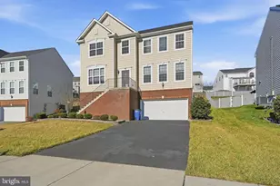 3012 Landing Eagle Ct, Woodbridge, VA 22191 - Photo 2