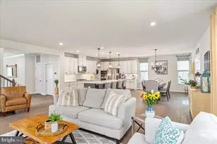 12222 Cranford Dr, Woodbridge, VA 22192 - Photo 10