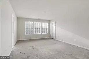 8832 Yellowthroat Ct, Gainesville, VA 20155 - Photo 50
