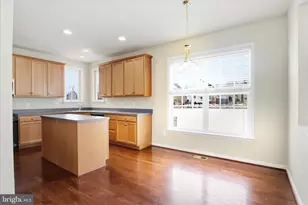 8832 Yellowthroat Ct, Gainesville, VA 20155 - Photo 42