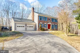 14592 Estate Dr, Woodbridge, VA 22193 - Photo 4