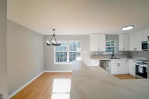 6934 Village Stream Pl, Gainesville, VA 20155 - Photo 14