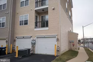 15839 John Diskin Cir, Woodbridge, VA 22191 - Photo 4