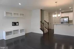 14831 Chrysler Ct, Woodbridge, VA 22193 - Photo 2