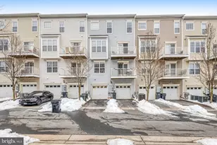 4112 Potomac Highlands Cir, Triangle, VA 22172 - Photo 32