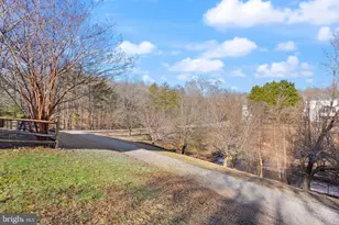 16601 Accolon Ct, Dumfries, VA 22025 - Photo 68