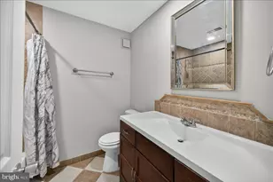 16294 Taconic Cir, Dumfries, VA 22025 - Photo 18