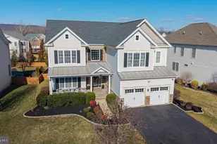 5516 Blackburns Ford Ct, Haymarket, VA 20169 - Photo 6