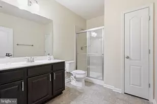 16789 Mill Station Way, Dumfries, VA 22025 - Photo 32