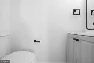 1742 Tiger Lily Cir, Woodbridge, VA 22192 - Photo 26