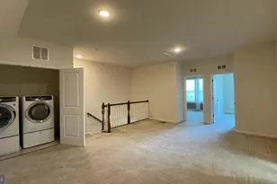 13931 Hollow Wind Way, Woodbridge, VA 22191 - Photo 12