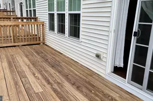 13931 Hollow Wind Way, Woodbridge, VA 22191 - Photo 20