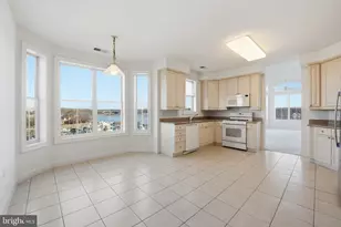 500 Belmont Bay Dr, Woodbridge, VA 22191 - Photo 10