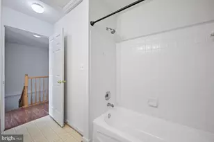 10104 Sir Reynard Ln, Bristow, VA 20136 - Photo 24