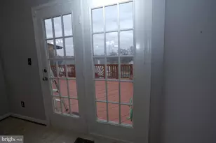 2558 Grayton Ln, Woodbridge, VA 22191 - Photo 14