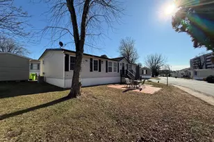 104 Prince Charles Ln, Dumfries, VA 22026 - Photo 2