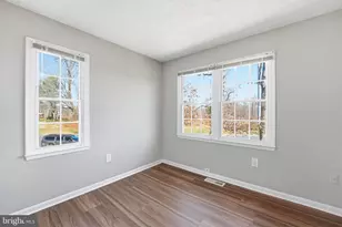 12301 Woodlawn Ct, Woodbridge, VA 22192 - Photo 20