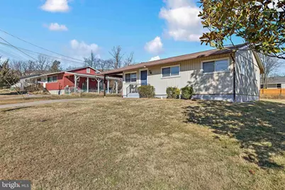 13513 Fitzhugh Lane, Woodbridge, VA 22191 - Photo 2
