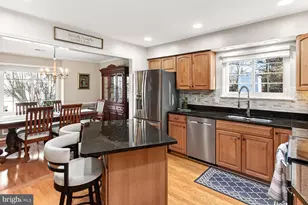 11963 Hedges Run Dr, Woodbridge, VA 22192 - Photo 24