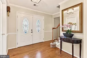 11963 Hedges Run Dr, Woodbridge, VA 22192 - Photo 4