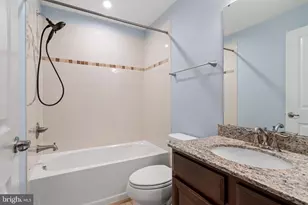 2044 Scarlet Pine Rd, Dumfries, VA 22026 - Photo 46