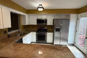 4221 Devonwood Way, Woodbridge, VA 22192 - Photo 6