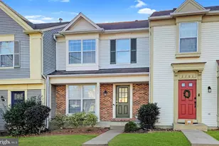 2697 McGuffeys Ct, Woodbridge, VA 22191 - Photo 2