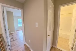 12885 Hyannis Ln, Woodbridge, VA 22193 - Photo 6