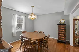 5897 Penacle Ct, Woodbridge, VA 22193 - Photo 8
