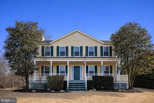 5897 Penacle Ct, Woodbridge, VA 22193 - Photo 1