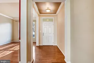 14570 Collingham Pl, Gainesville, VA 20155 - Photo 8