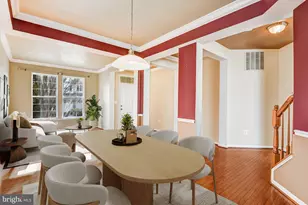 14570 Collingham Pl, Gainesville, VA 20155 - Photo 10