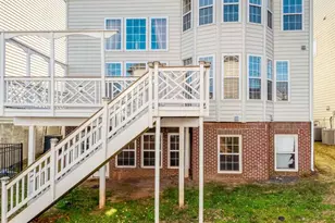 14570 Collingham Pl, Gainesville, VA 20155 - Photo 64