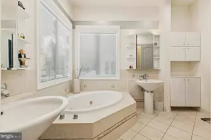 8268 Roxborough Loop, Gainesville, VA 20155 - Photo 68