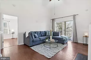 1067 Gardenview Loop, Woodbridge, VA 22191 - Photo 10