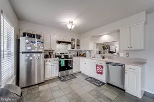 14072 Oxbridge Inn Ct, Woodbridge, VA 22193 - Photo 6