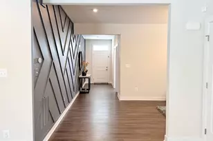 11360 Wheeler Ridge Dr, Manassas, VA 20109 - Photo 2